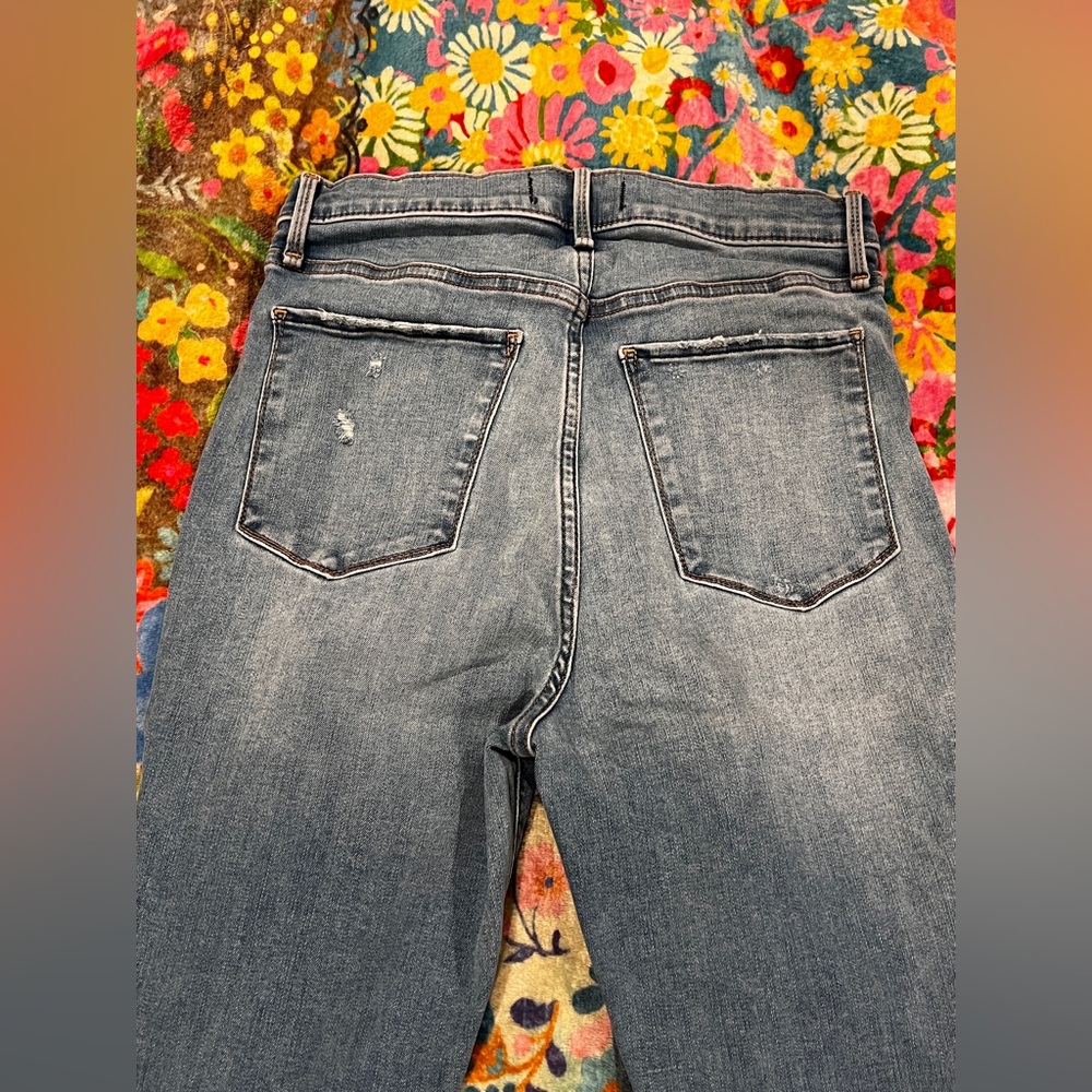 Abercrombie & Fitch Super Skinny High Rise Distressed Jeans - Picture 12 of 15